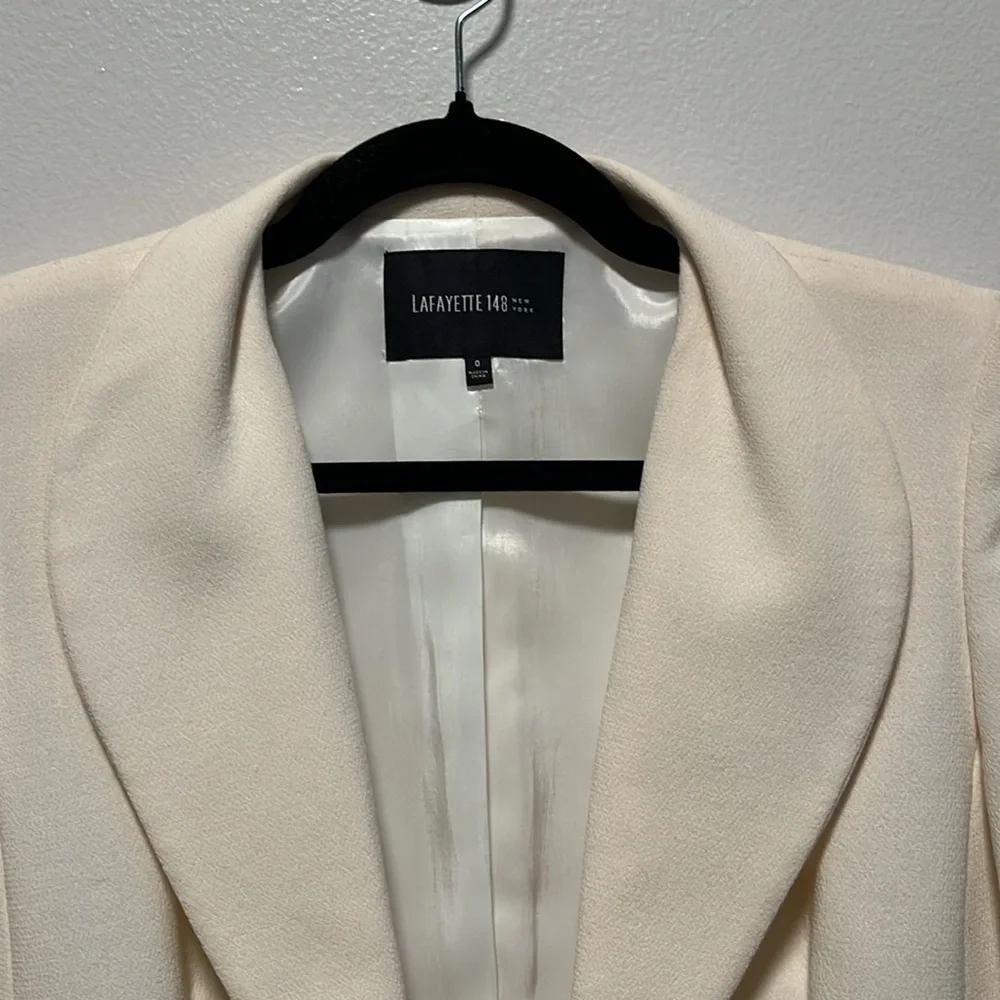 LAFAYETTE 148 NEW YORK (NWT) 100% Virgin Wool Cream Tailored Blazer, Size 0 - Picture 8 of 11